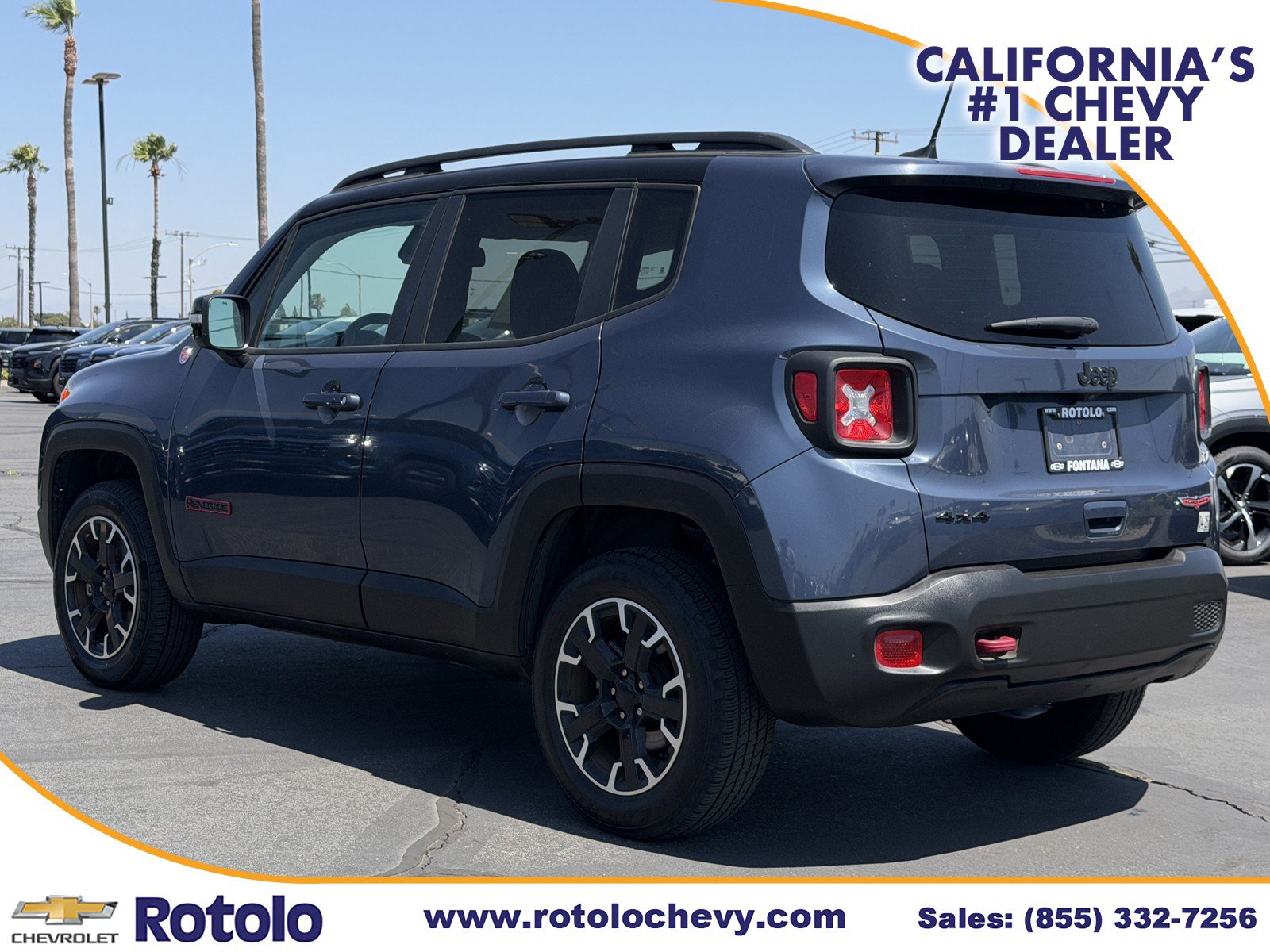 Used 2023 Jeep Renegade Trailhawk AWD/4WD image 4