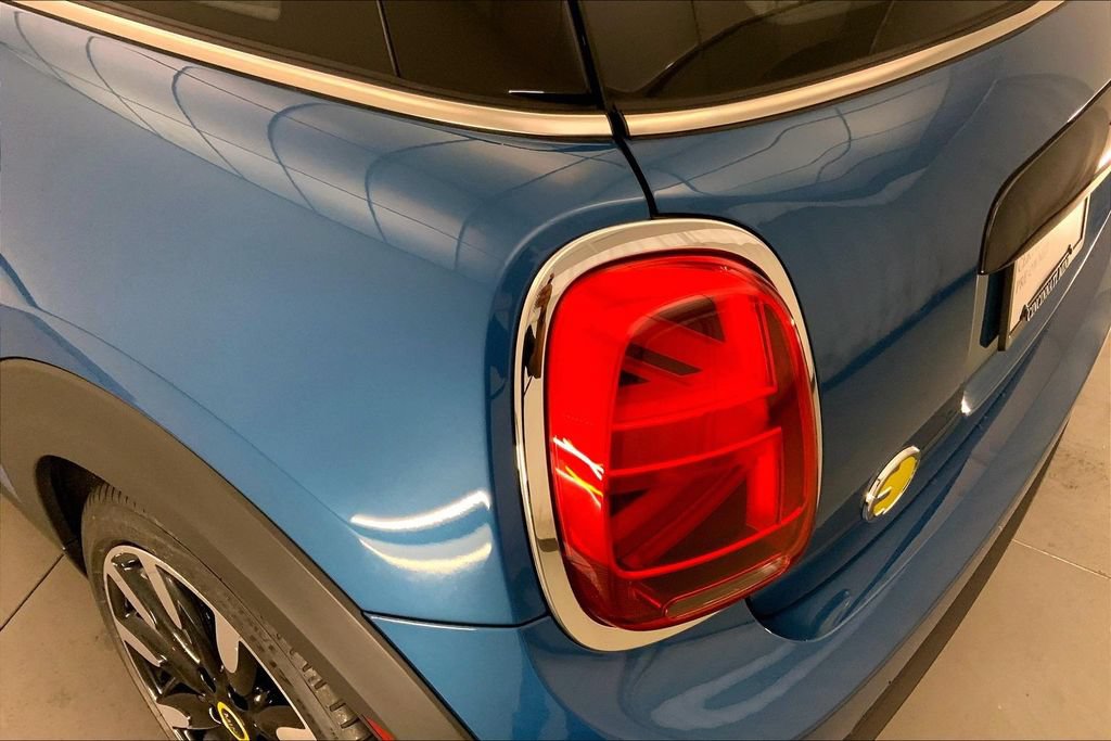 Certified 2024 MINI Cooper SE FWD image 28