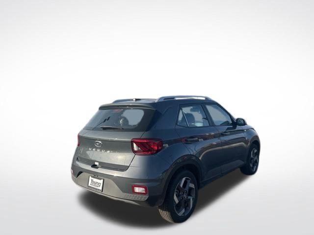 Used 2026 Hyundai Venue SEL image 6