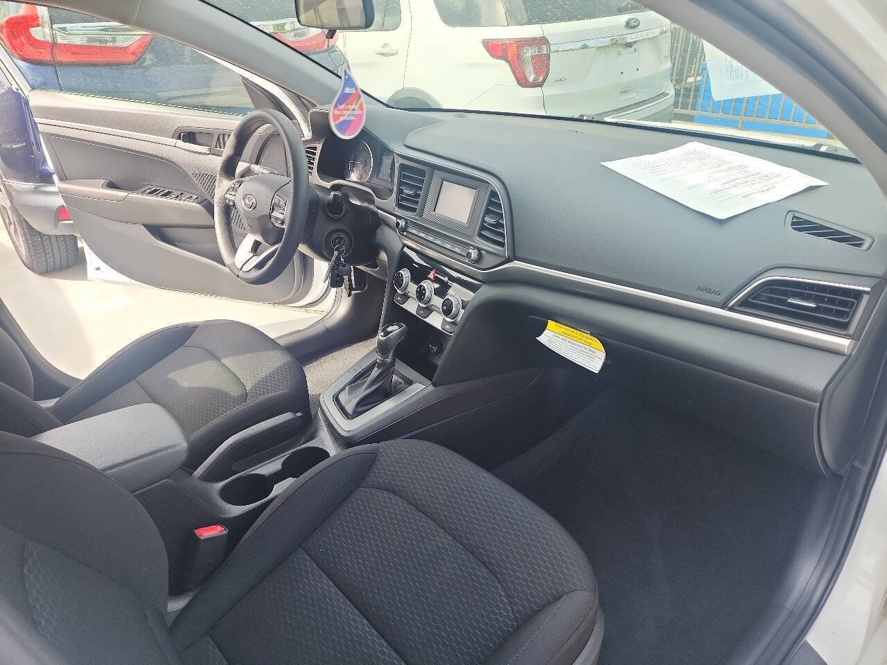 Used 2019 Hyundai Elantra SE w/ Cargo Package image 13