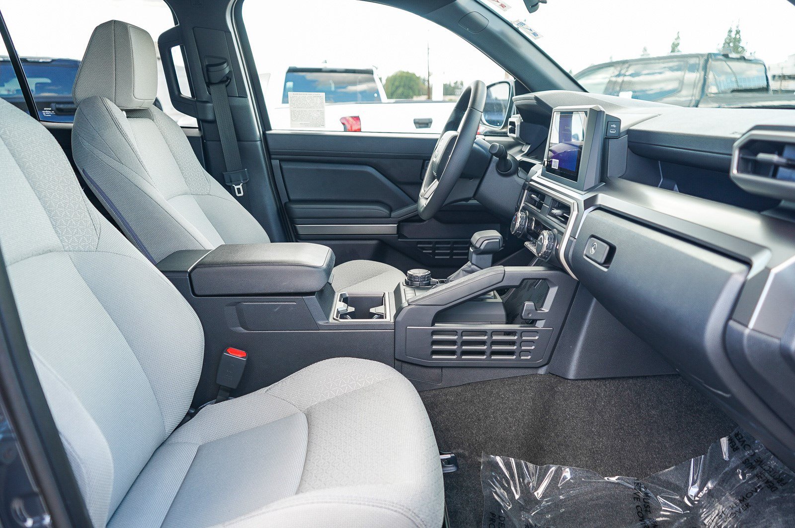 Certified 2026 Toyota 4Runner SR5 AWD/4WD image 17