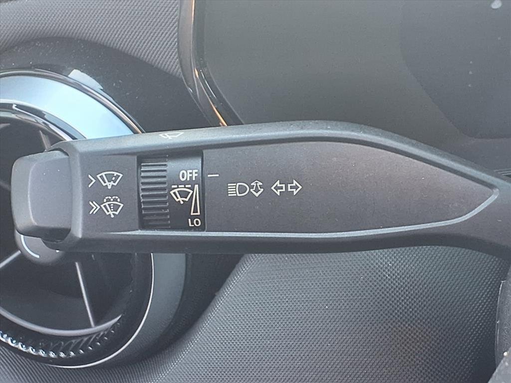 Used 2023 Chevrolet Colorado Z71 w/ Z71 Convenience Package 2 image 15