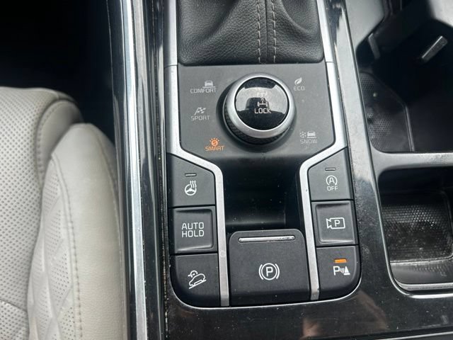Used 2023 Kia Sorento SX AWD/4WD image 13