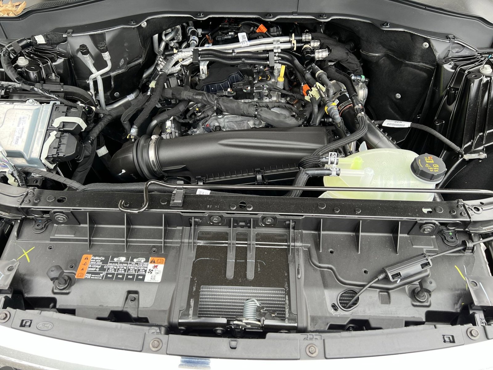 New 2025 Ford Explorer Active w/ Active Comfort Package image 29