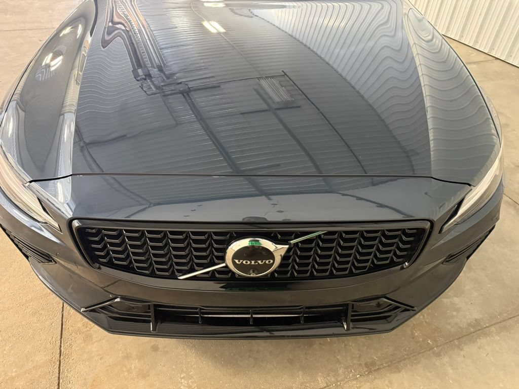 Used 2024 Volvo S60 T8 Plus w/ Climate Package AWD/4WD image 4