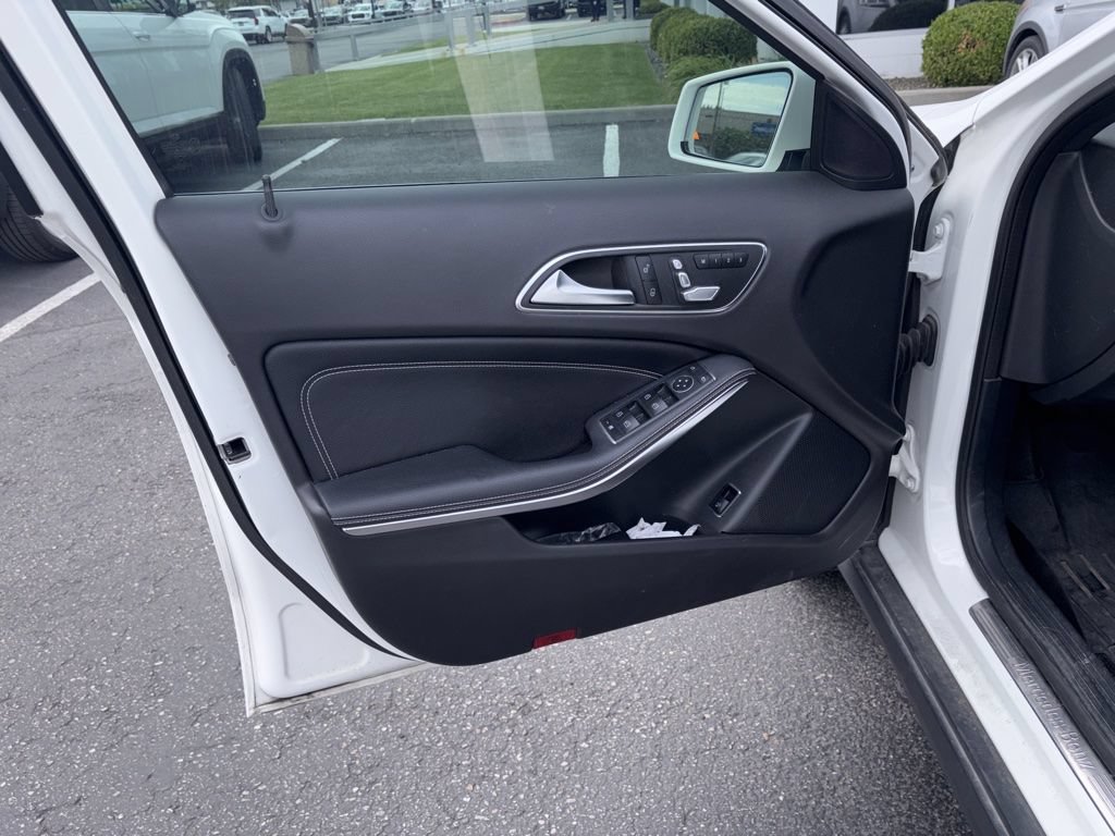 Used 2019 Mercedes-Benz GLA 250 4MATIC image 20