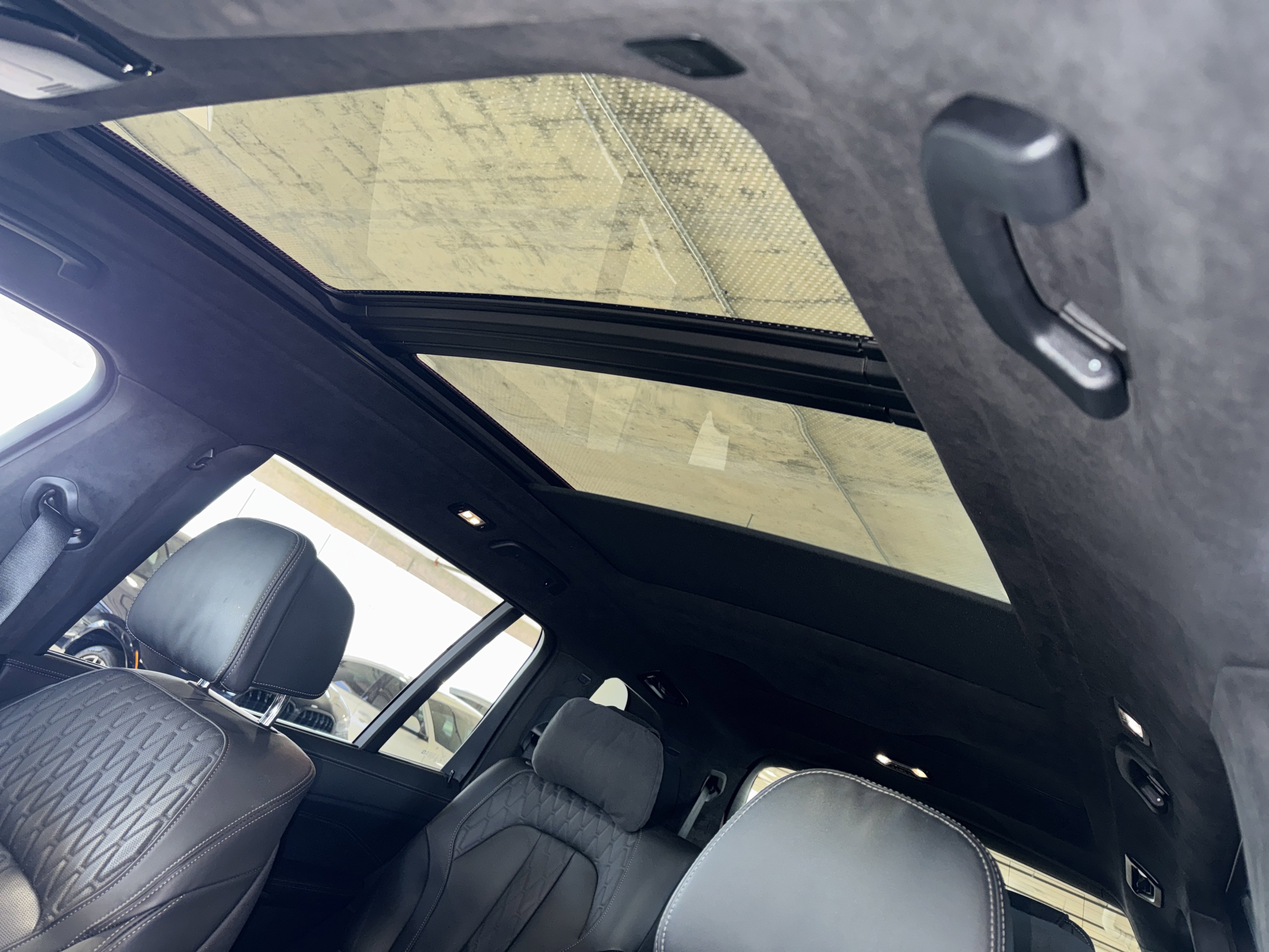 Used 2026 BMW X7 M60i image 33