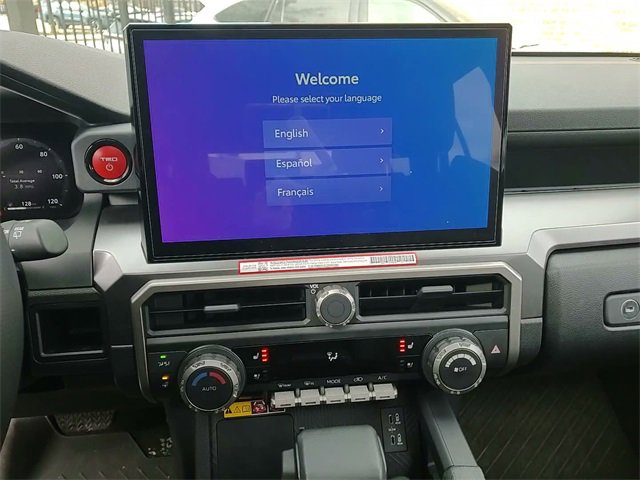 Certified 2025 Toyota 4Runner TRD Off-Road Premium image 17