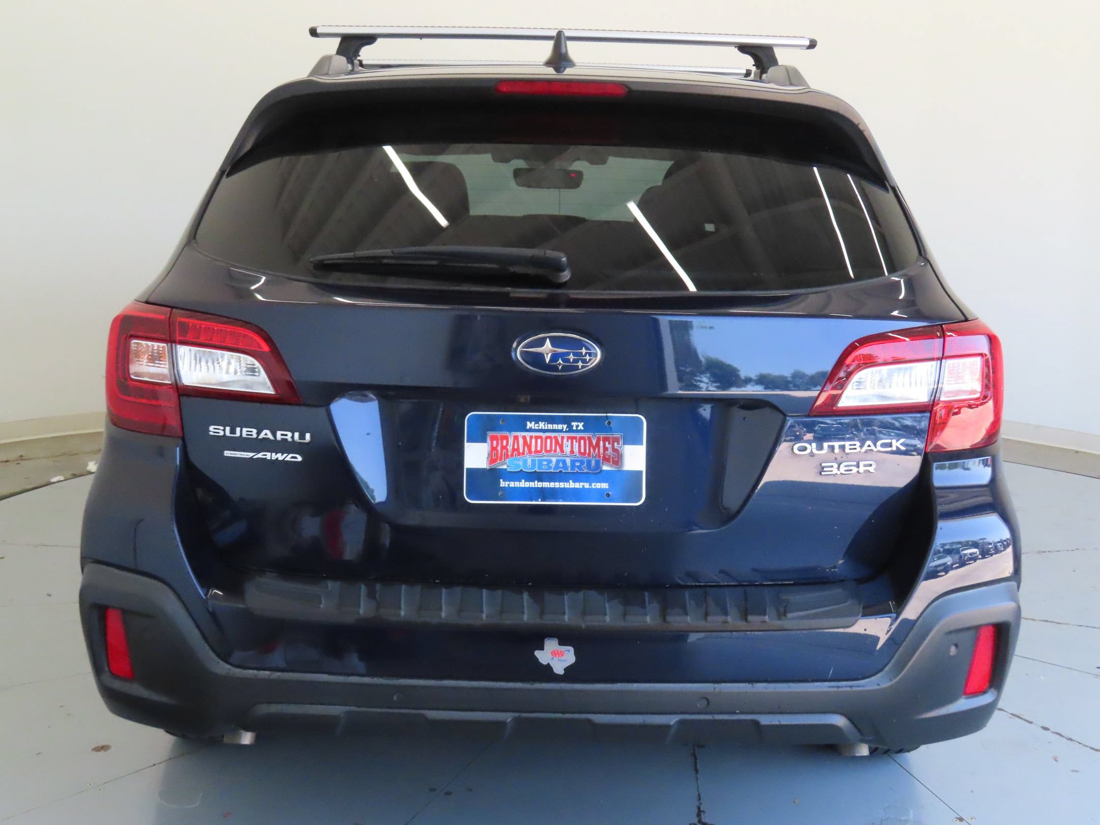 Used 2018 Subaru Outback 3.6R Touring w/ Protection Package #1 AWD/4WD image 4