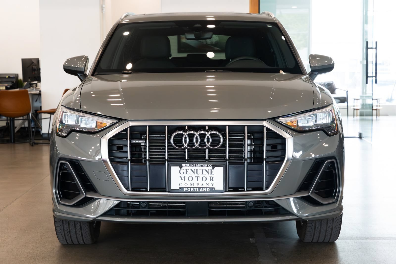 Used 2022 Audi Q3 2.0T Premium AWD/4WD image 2