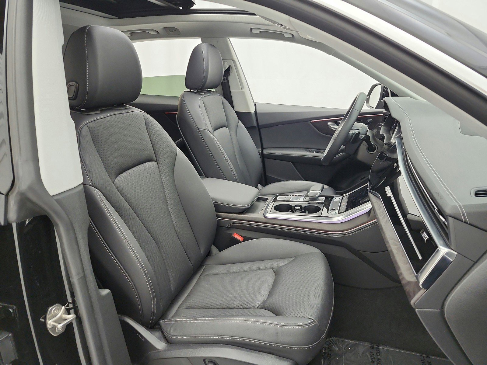 Used 2023 Audi Q8 Premium Plus w/ Premium Plus Package AWD/4WD image 18