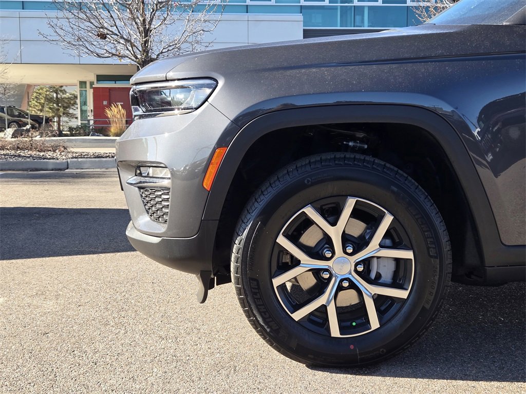 New 2025 Jeep Grand Cherokee Limited image 6