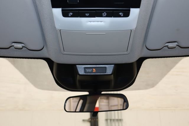 Used 2024 Nissan Rogue SV image 28