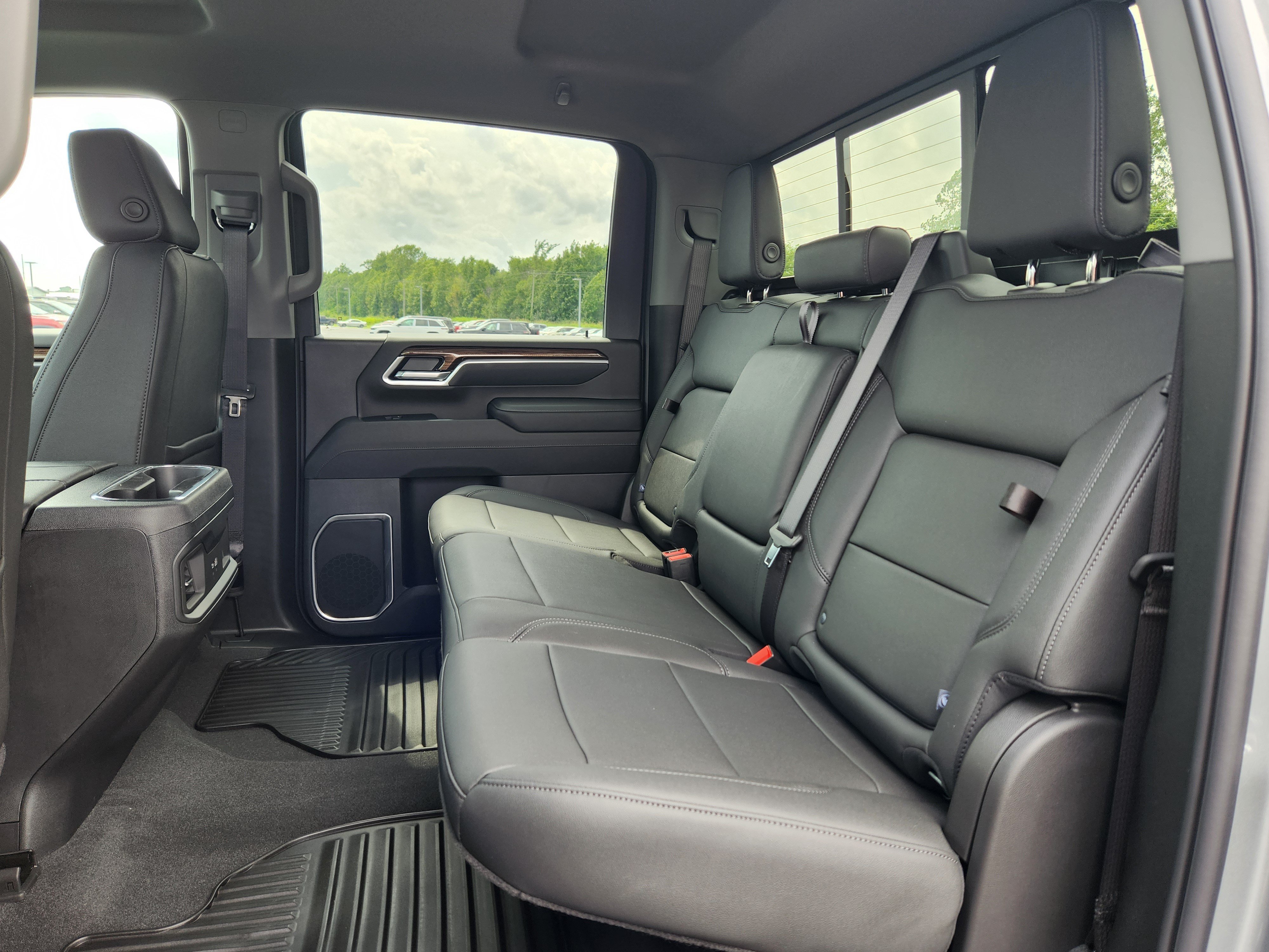 New 2026 Chevrolet Silverado 2500 LT w/ Trail Boss Package AWD/4WD image 9