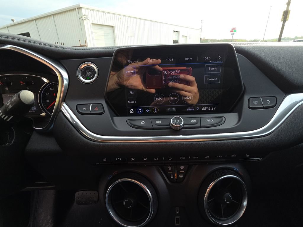 Used 2020 Chevrolet Blazer LT image 9