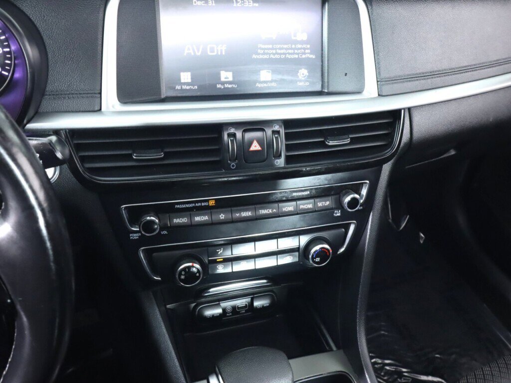 Used 2020 Kia Optima SE image 15