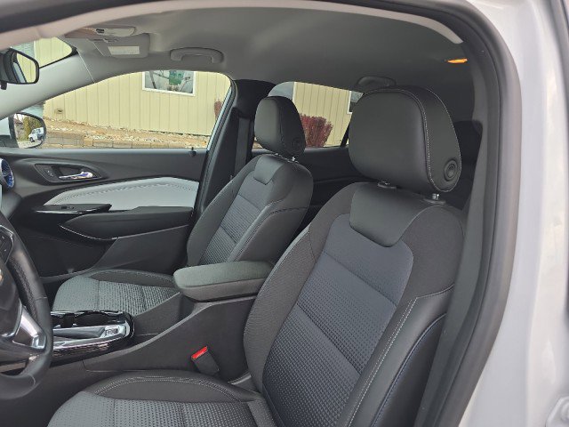 Used 2024 Chevrolet Trax LT w/ Driver Confidence Package image 17