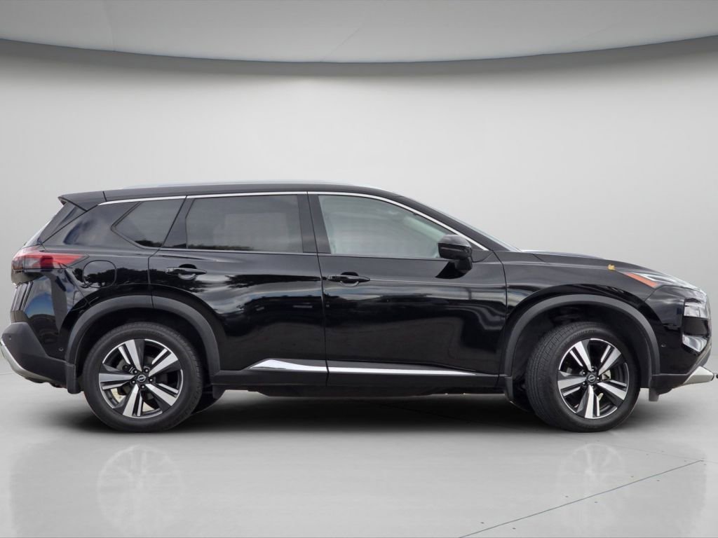 Used 2023 Nissan Rogue Platinum image 11