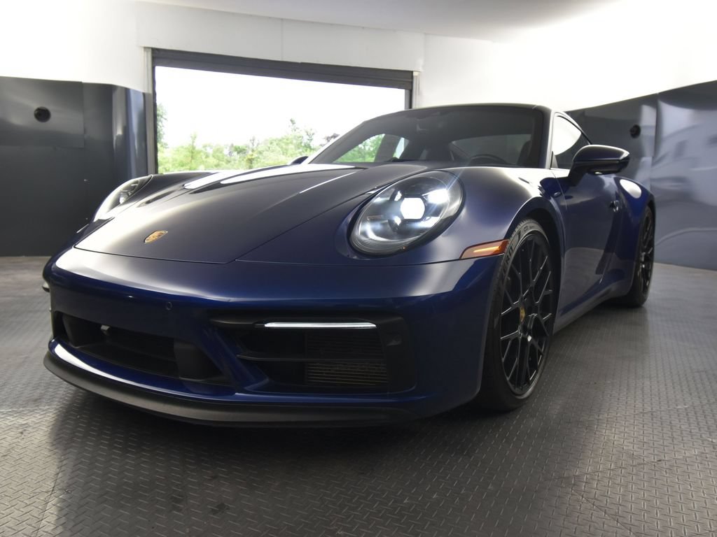 Used 2024 Porsche 911 Carrera GTS RWD image 41