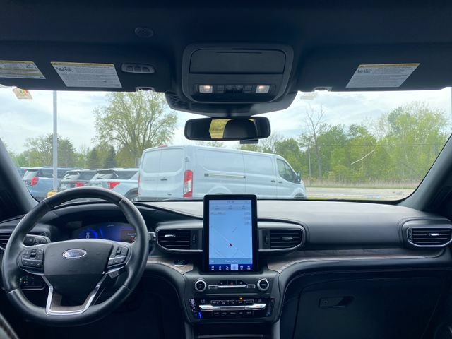 Used 2020 Ford Explorer Platinum AWD/4WD image 21
