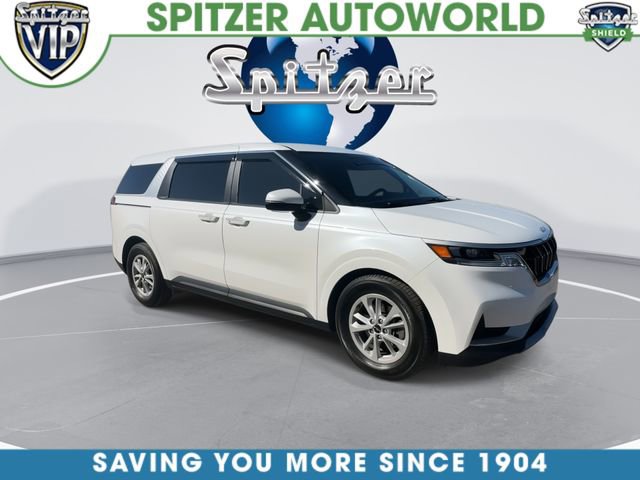 Used 2023 Kia Carnival LX FWD image 3