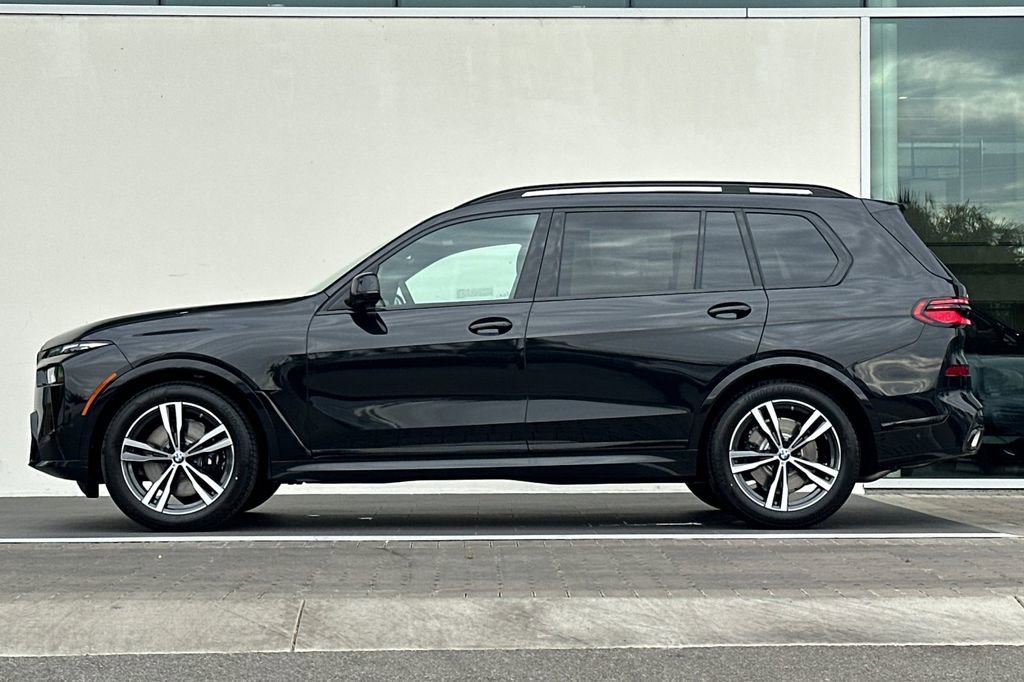 New 2026 BMW X7 xDrive40i w/ Executive Package image 6
