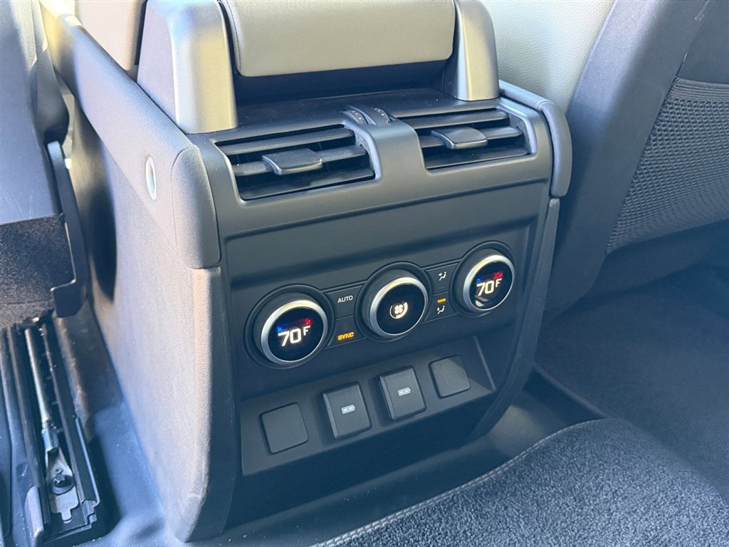 Used 2023 Land Rover Defender 90 S image 14