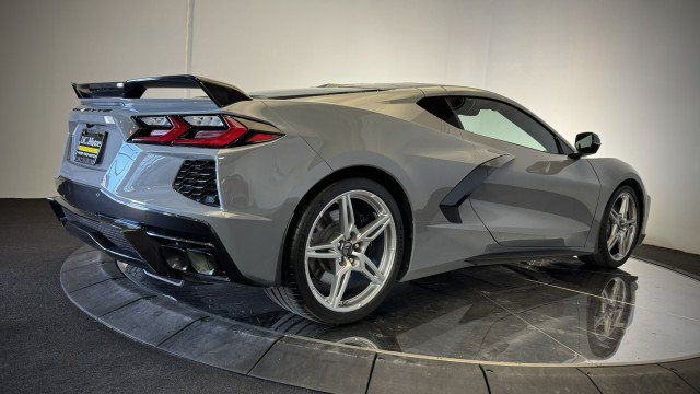 Used 2024 Chevrolet Corvette Stingray Premium Cpe w/ Z51 Performance Package RWD image 27