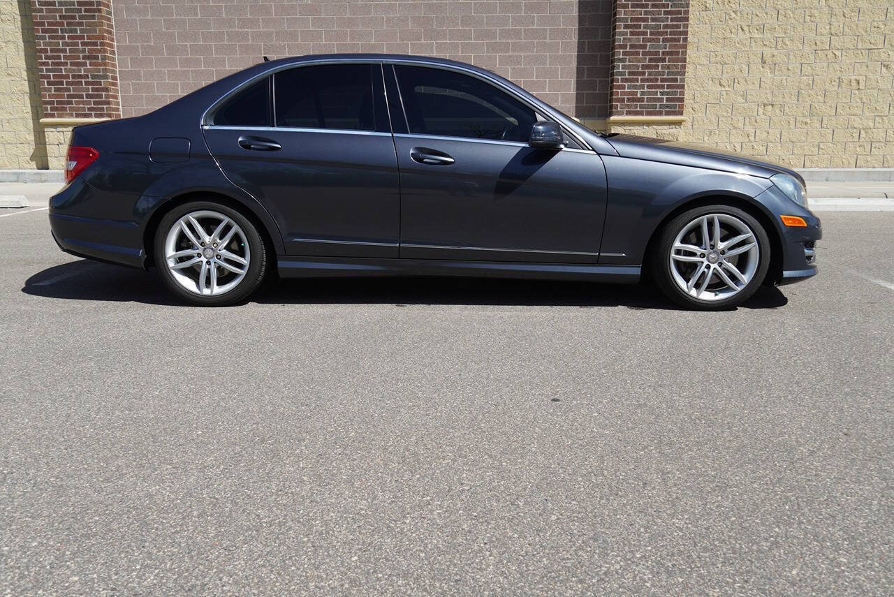 Used 2013 Mercedes-Benz C 300 4MATIC Sedan image 5