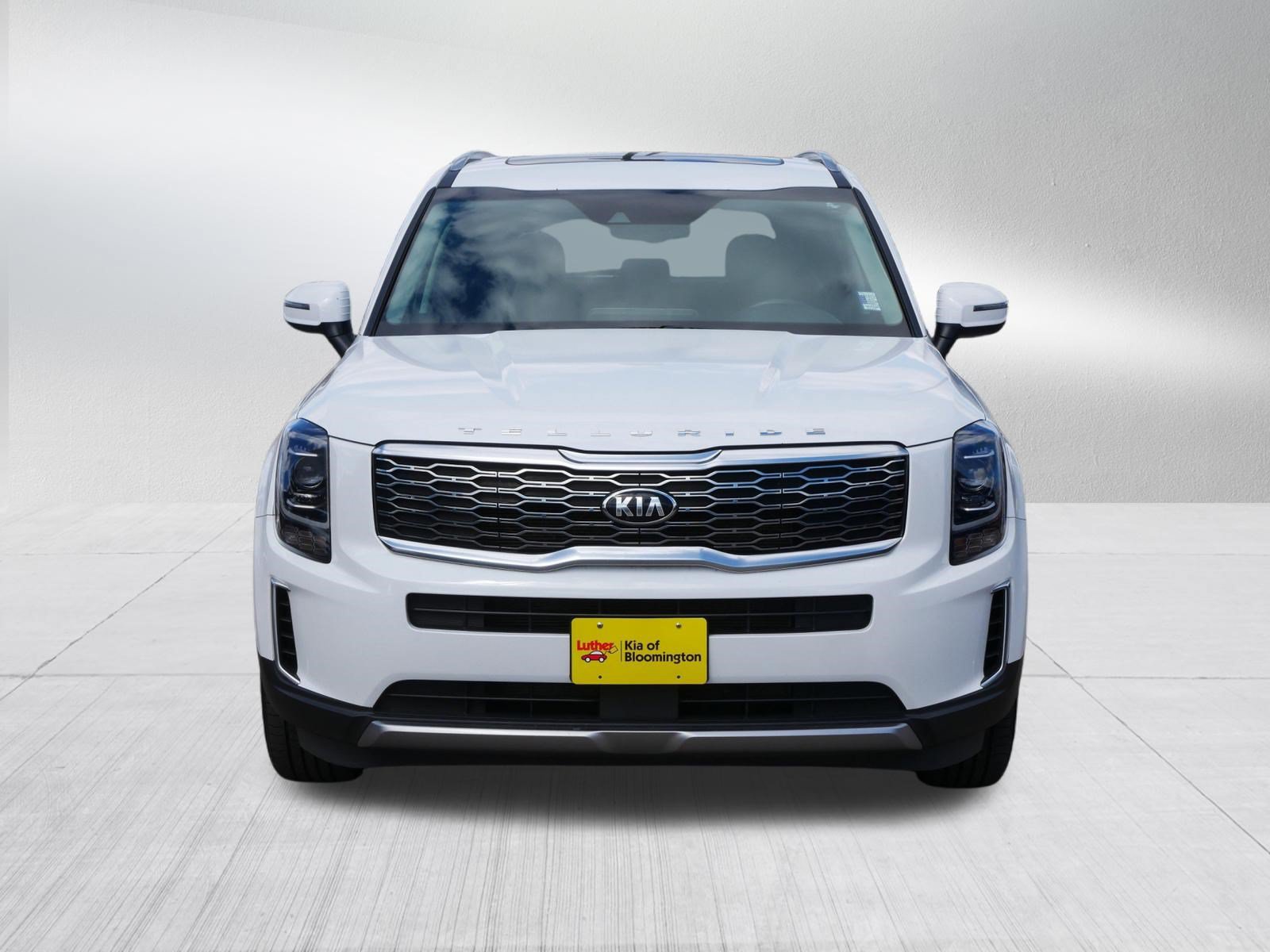 Used 2020 Kia Telluride EX AWD/4WD image 2