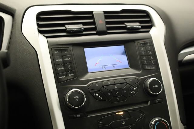 Used 2015 Ford Fusion SE image 23