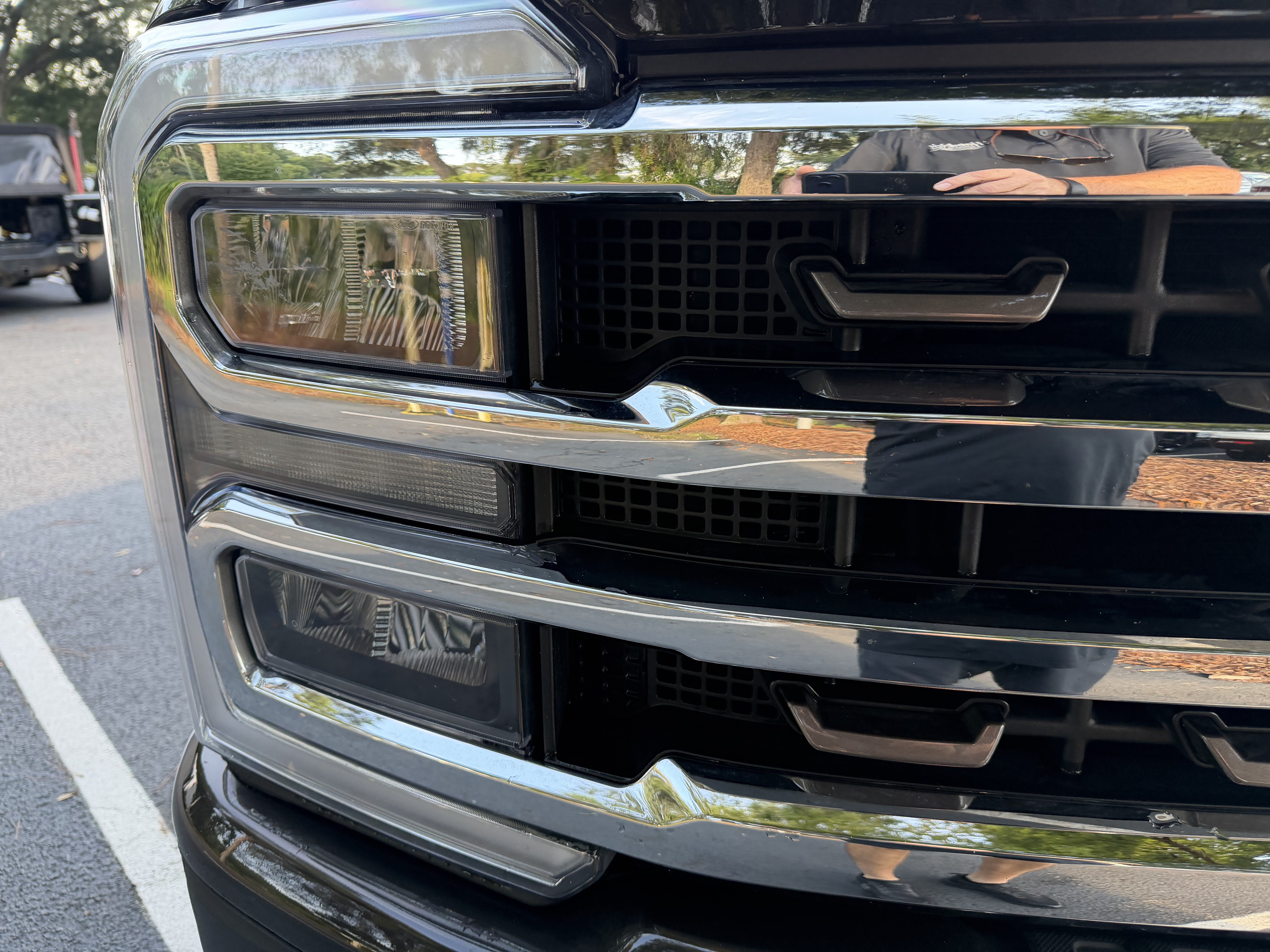 Used 2025 Ford F350 King Ranch w/ FX4 Off-Road Package AWD/4WD image 12