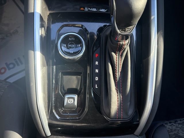 Used 2024 Chevrolet Colorado Z71 w/ Z71 Convenience Package 2 image 25