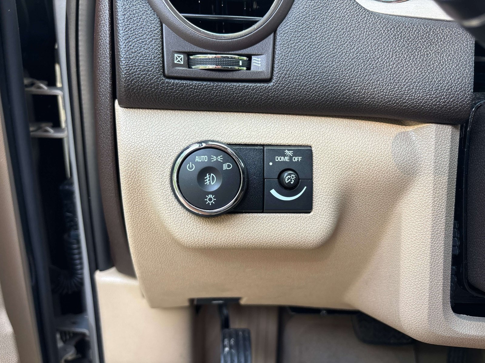 Used 2011 Buick Enclave CXL FWD image 18