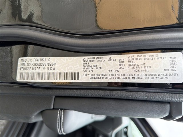 New 2025 Jeep Grand Cherokee L Altitude image 34