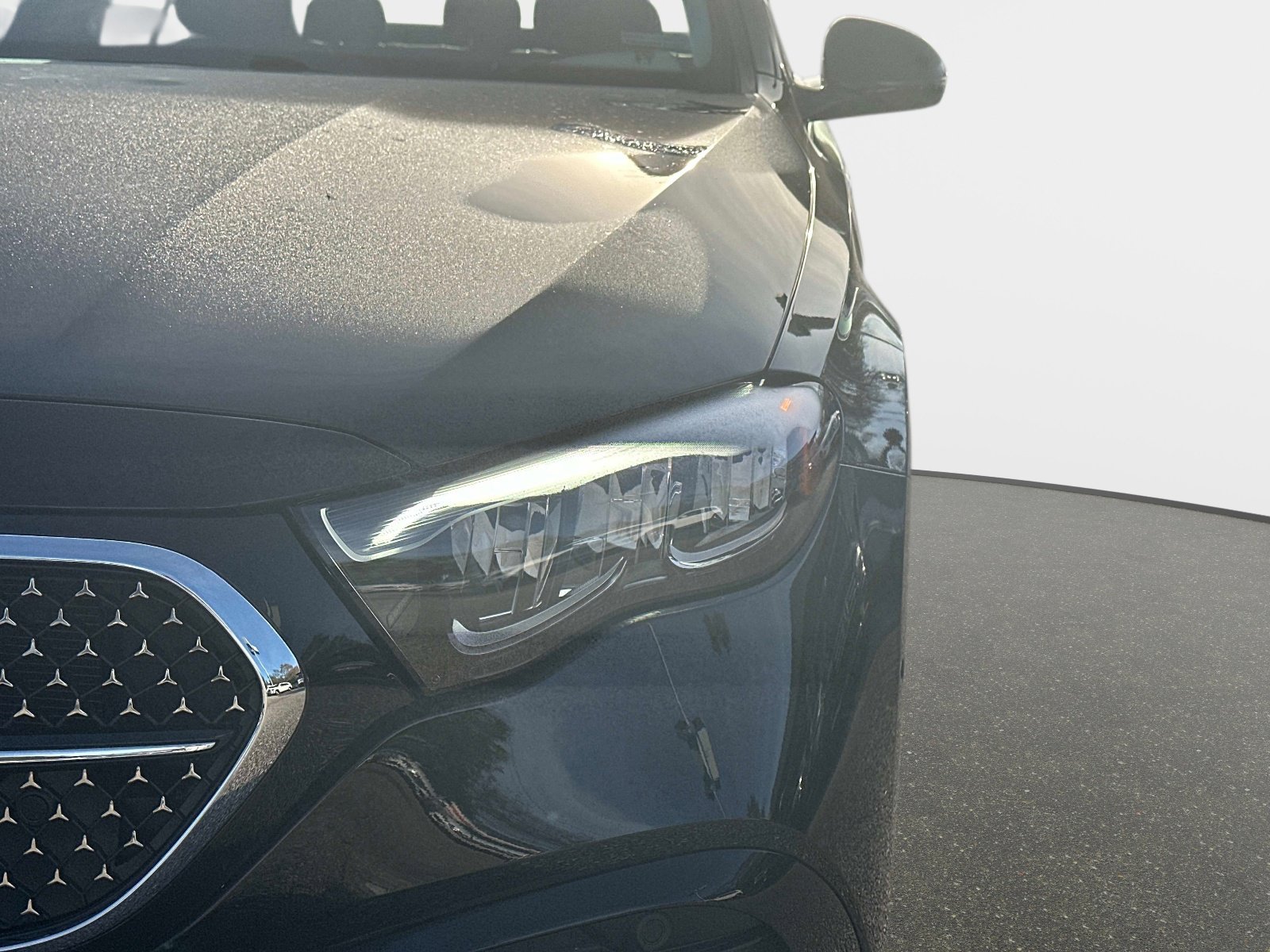 Used 2025 Mercedes-Benz E 350 Sedan image 9