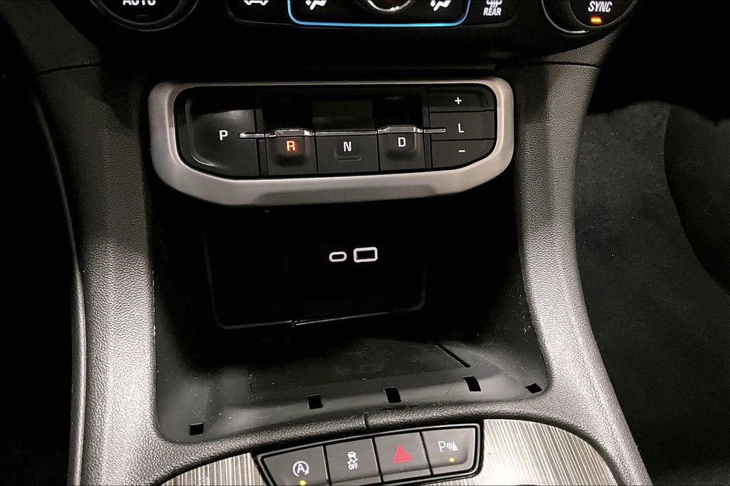 Used 2023 GMC Acadia SLT image 16