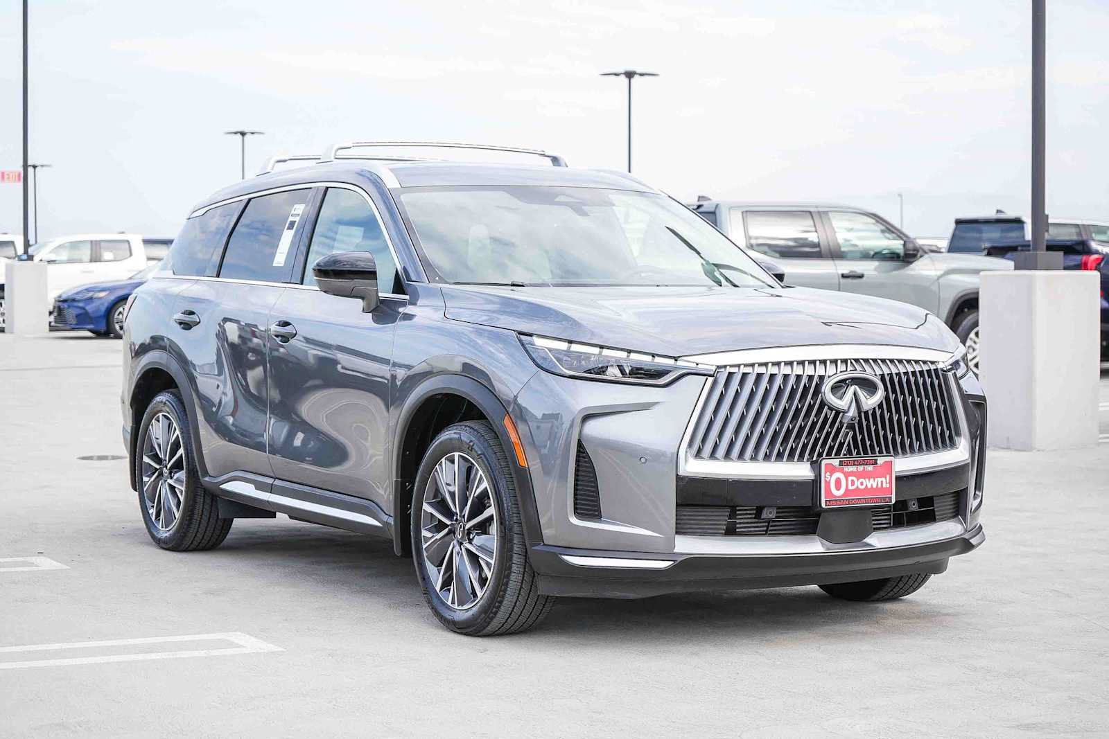 Used 2026 INFINITI QX60 Luxe w/ Cargo Package FWD image 3