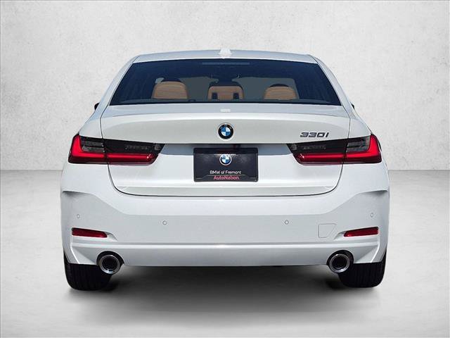 Certified 2024 BMW 330i Sedan w/ Convenience Package RWD image 7