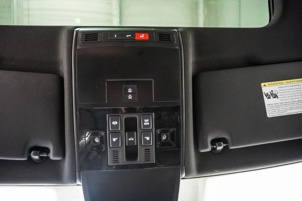 Used 2022 Volkswagen Tiguan SEL R-Line AWD/4WD image 27