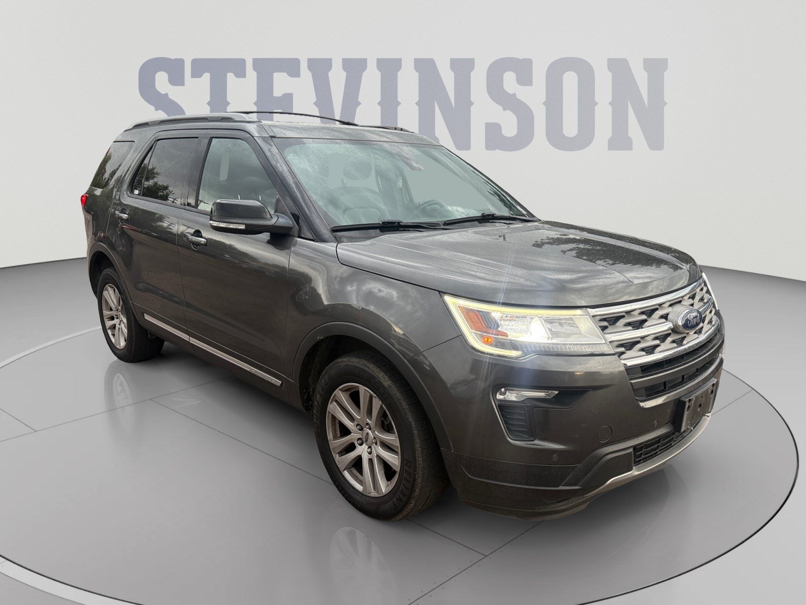 Used 2018 Ford Explorer XLT w/ Equipment Group 202A AWD/4WD image 7