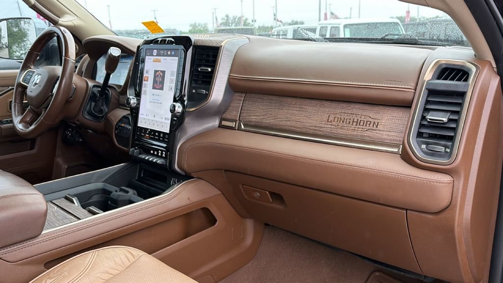 Used 2022 RAM 2500 Limited AWD/4WD image 33