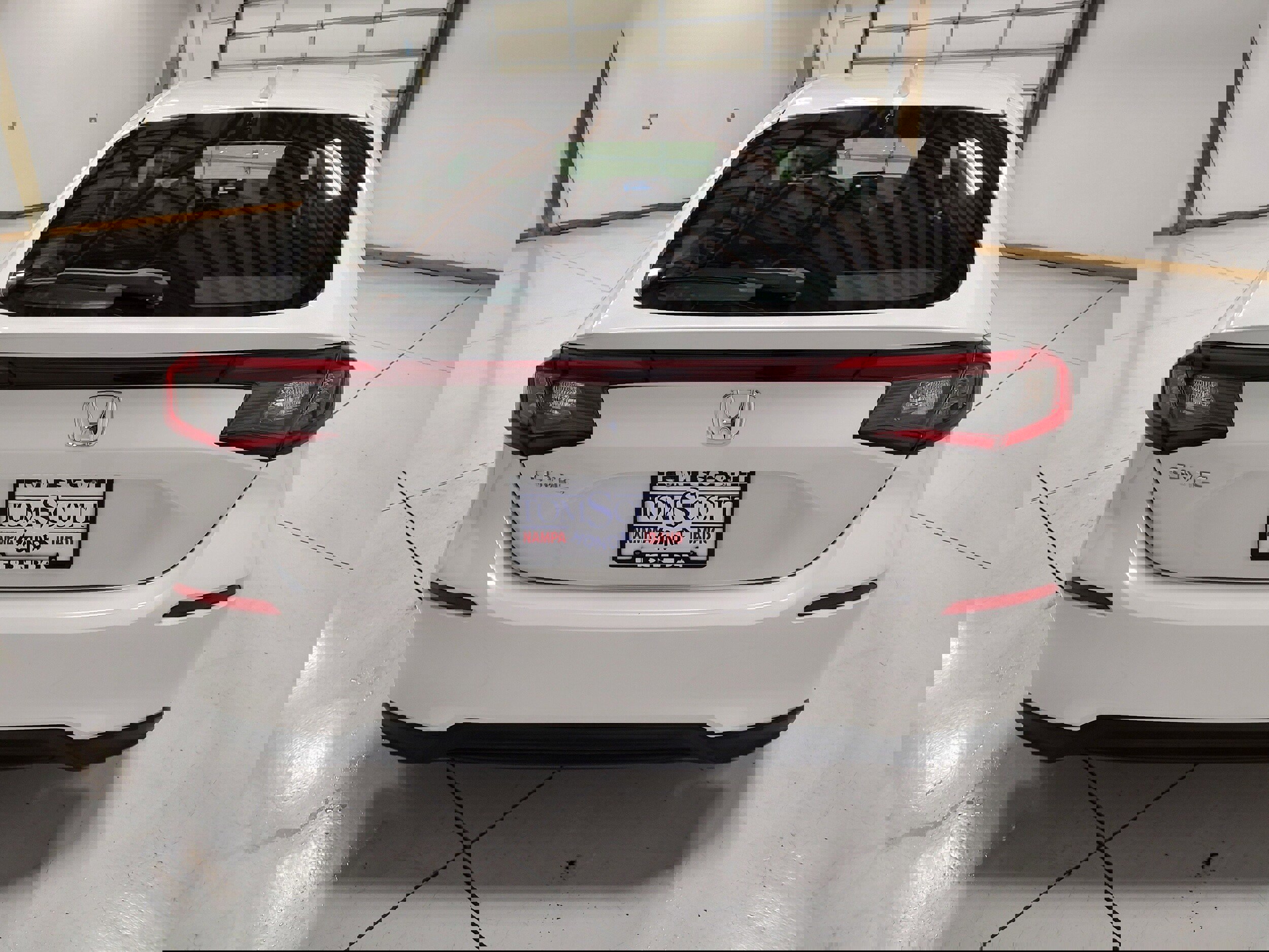 Used 2024 Honda Civic EX-L image 12