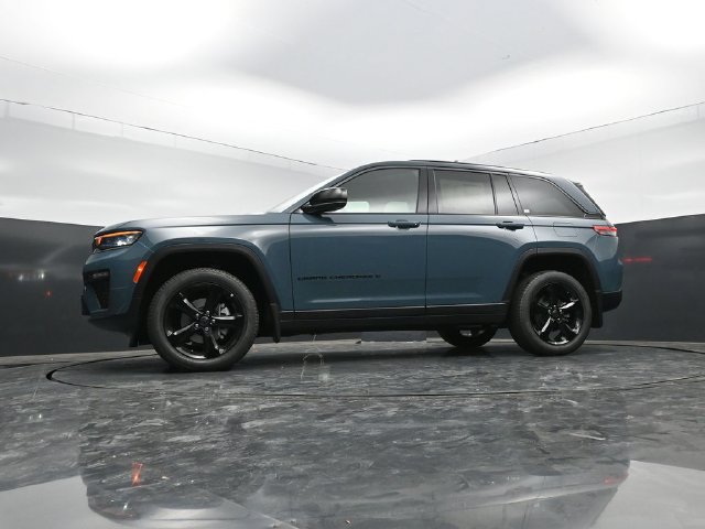 New 2027 Jeep Grand Cherokee Limited w/ Limited Altitude Package AWD/4WD image 54