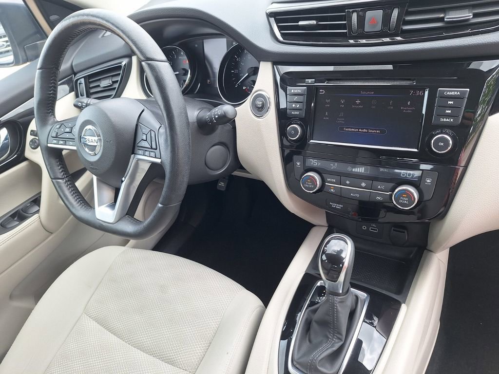 Used 2021 Nissan Rogue Sport SV image 31