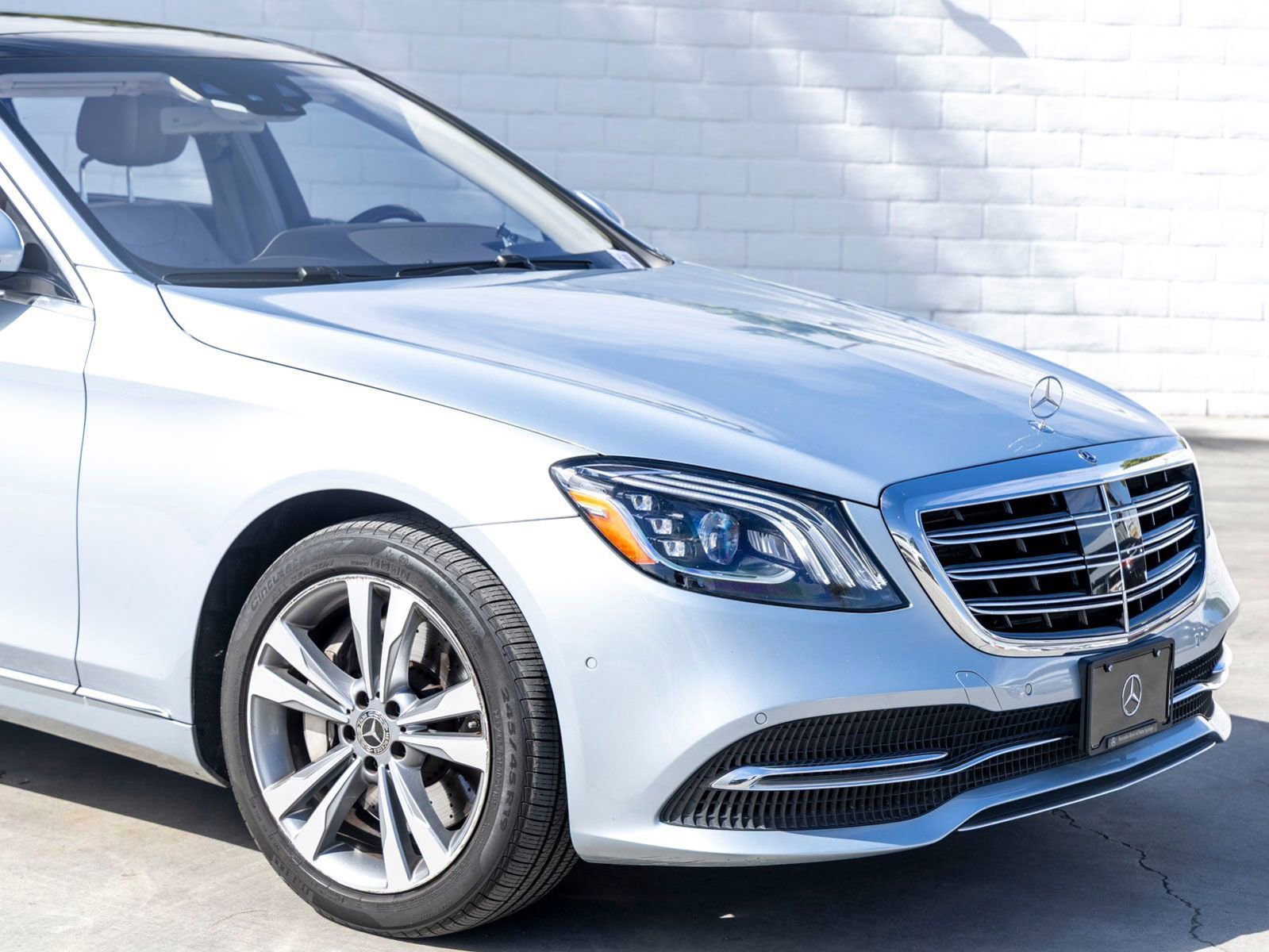 Used 2020 Mercedes-Benz S 560 Sedan video 3