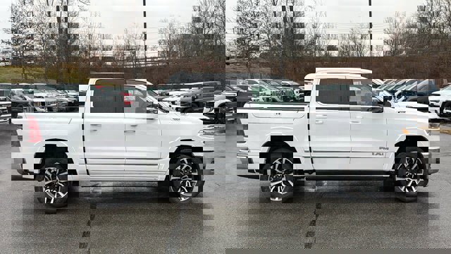 Used 2025 RAM 1500 Limited image 3