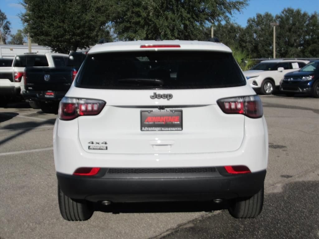 New 2026 Jeep Compass Latitude AWD/4WD image 5