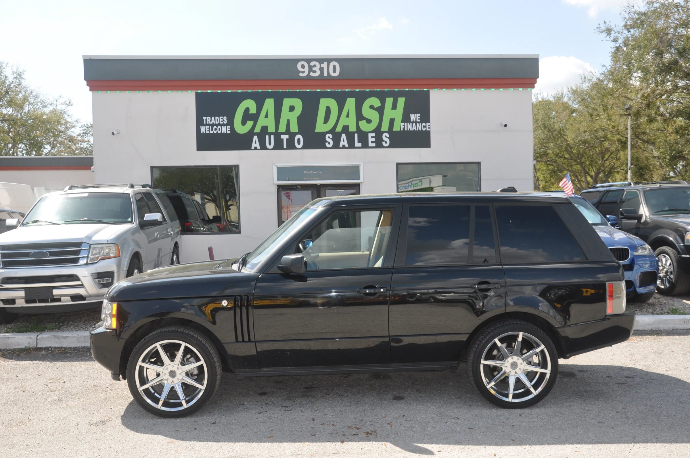 Used 2008 Land Rover Range Rover HSE image 4