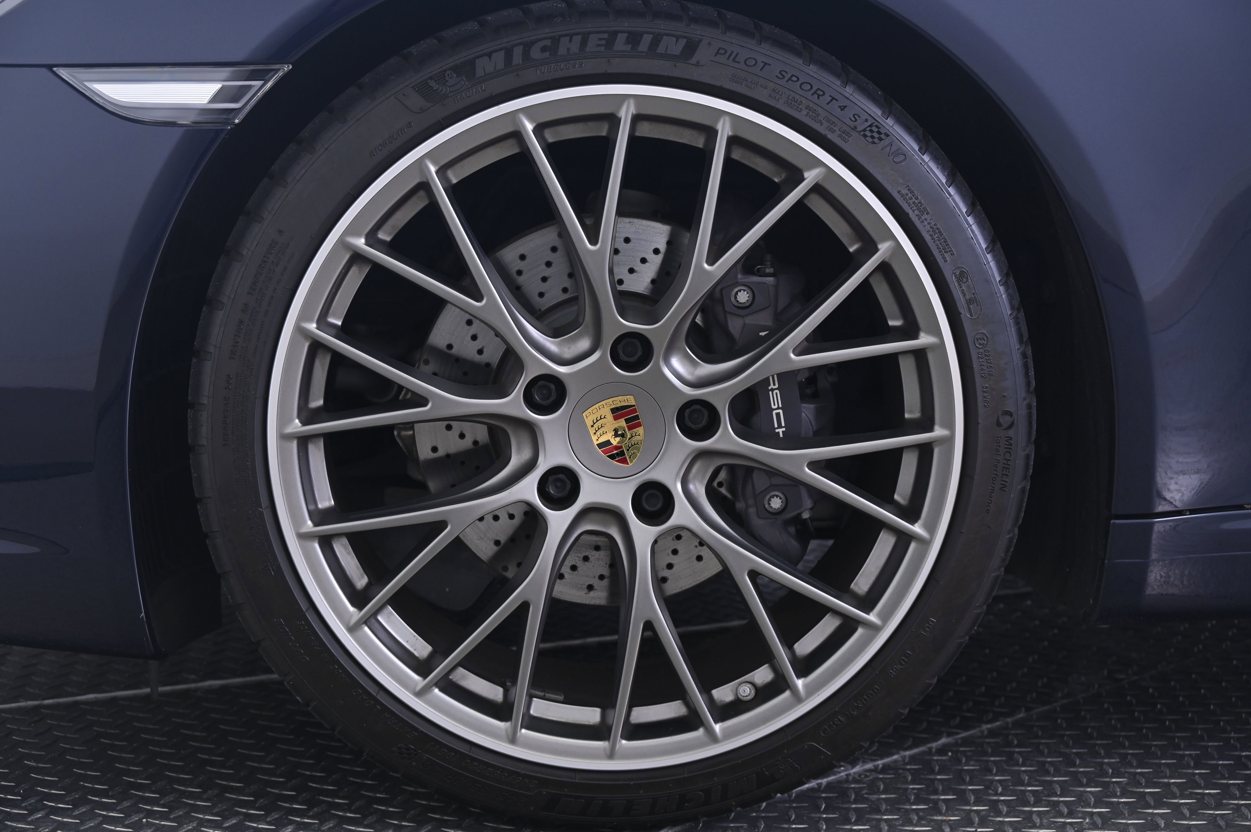 Certified 2019 Porsche 911 Carrera RWD image 11